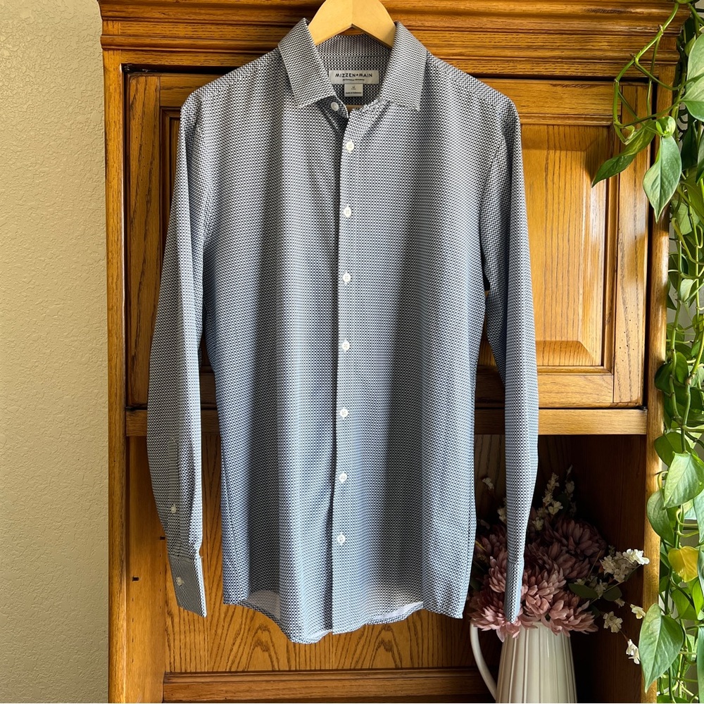 Mizzen+Main Black & White Geometric Casual Button-Down Trim Performance Shirt